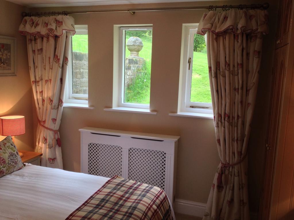 Gardeners Cottage B And B Bakewell Exterior foto